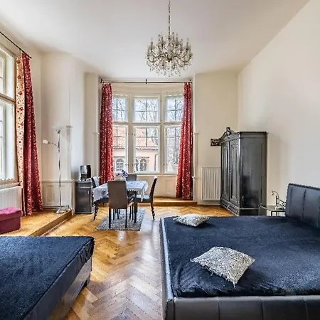 Cosy For 4 / Old Town / Jewish Quarter Прага