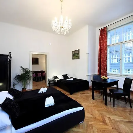 Cosy For 4 / Old Town / Jewish Quarter